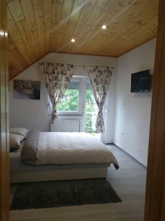 Guest House Jagoda Rakovica Eksteriør billede